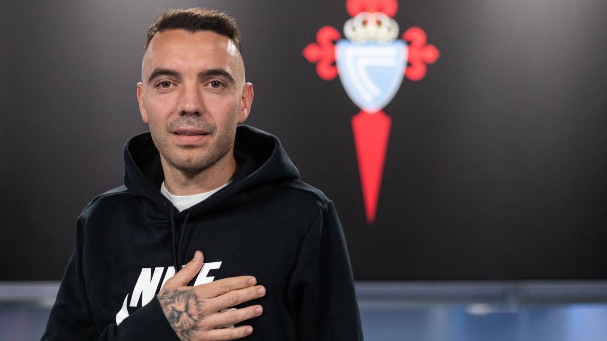 Aspas posa para As.
