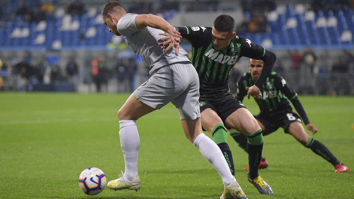 El Roma empata en Sassuolo y se aleja de la Champions