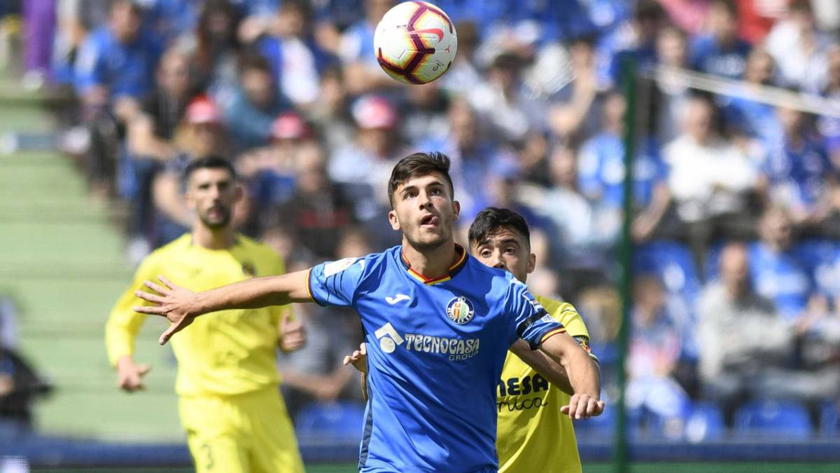 Hugo Duro refuerza al filial para subir a Segunda B