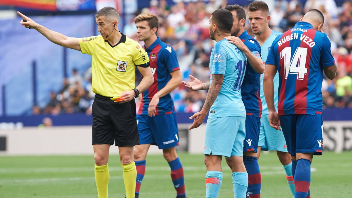Dos partidos de sanción a Correa