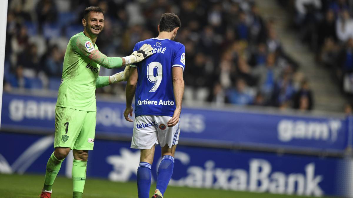 El Almería blinda su portería para las dos próximas temporadas
