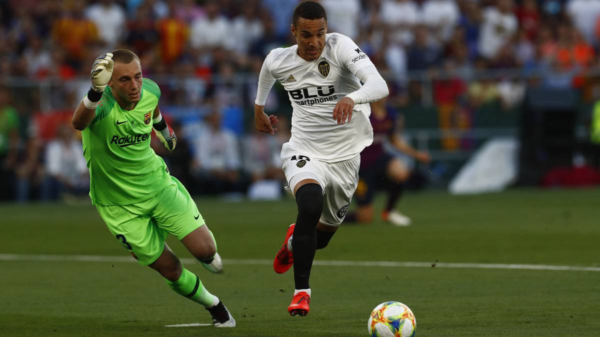 El trago más amargo de Cillessen: sólo 32 partidos jugados en tres temporadas
