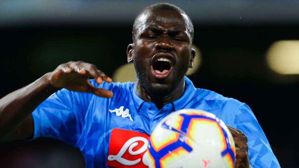 Kalidou Koulibaly, defensa central senegalés del Nápoles.