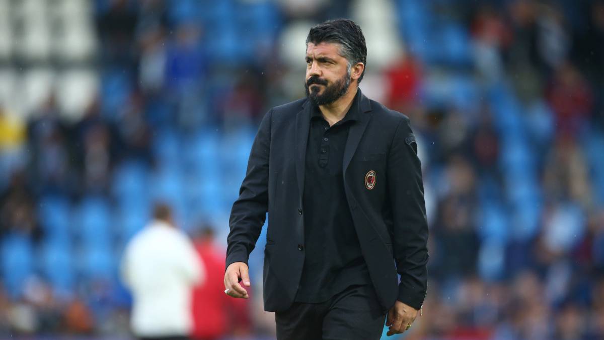 El señorío de Gattuso: renuncia a su sueldo para pagar al cuerpo técnico