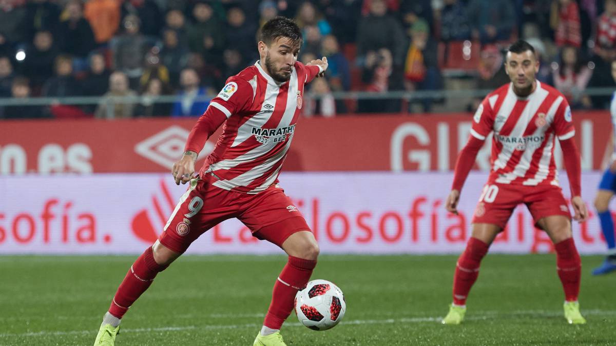 La Real toma la delantera por Portu