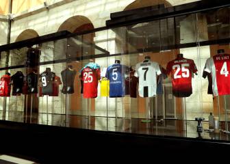 Camisetas de Di Stéfano, Maradona o Messi en la Real Casa de Correos