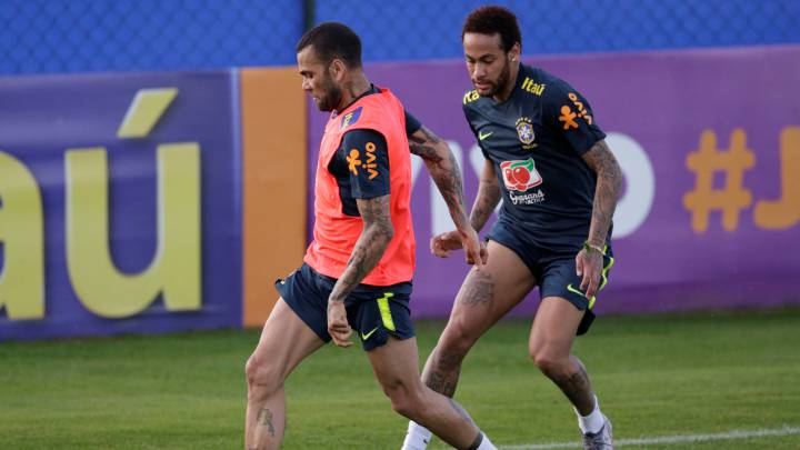 Alves y Neymar