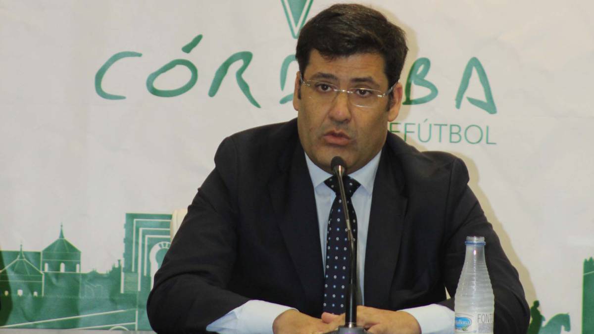 "La temporada ha sido un fracaso pero ya trabajamos en un proyecto de ascenso"