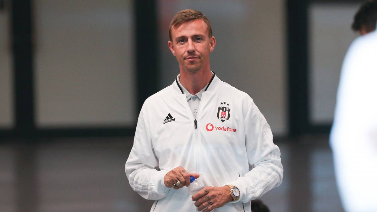 El Besiktas confirma la marcha de Guti como segundo entrenador