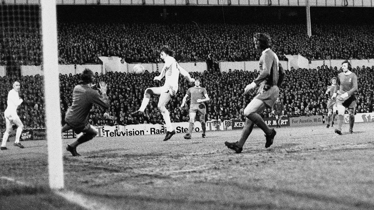 En abril de 1973, Tottenham y Liverpool se enfrentaron en las semifinales de la Copa de la UEFA con clasificación de los reds para la final