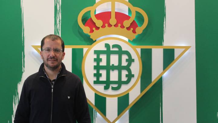 El Betis se desprende del cruyffismo: tras la marcha de Quique Setién, se va también el técnico del filial, José Juan Romero: el 'Guardiola de Gerena'.