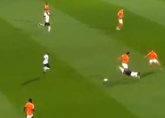 A Van Dijk le metes cuerpo una vez, dos no: Sterling anulado