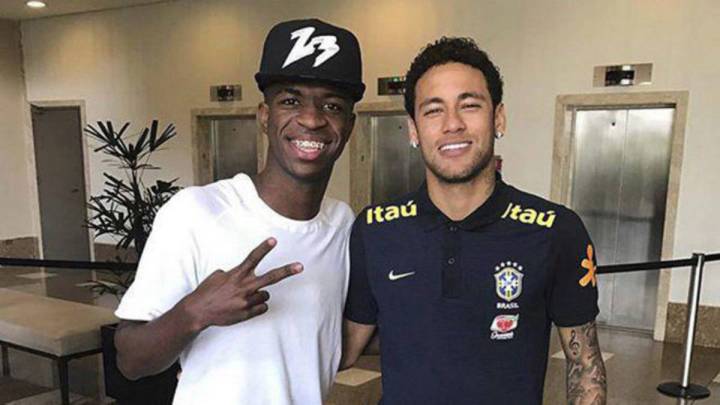 Vinicius, fan de Neymar: "Me manda vídeos de sus regates"