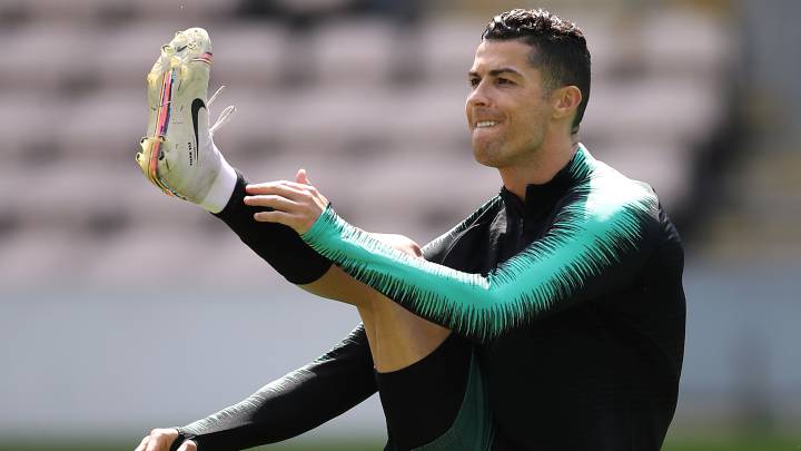 Cristiano entrenando con Portugal.