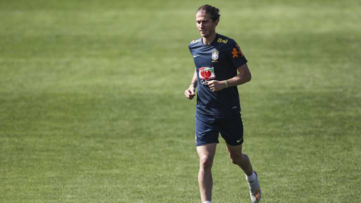 Filipe Luis, en un entrenamiento con la selección brasileña