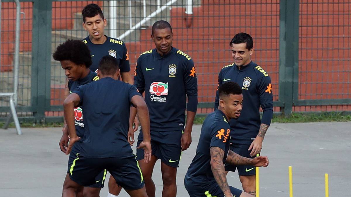 La Selección de Brasil hace su trabajo de entrenamiento antes del partido ante Bolivia en el inicio de la Copa América