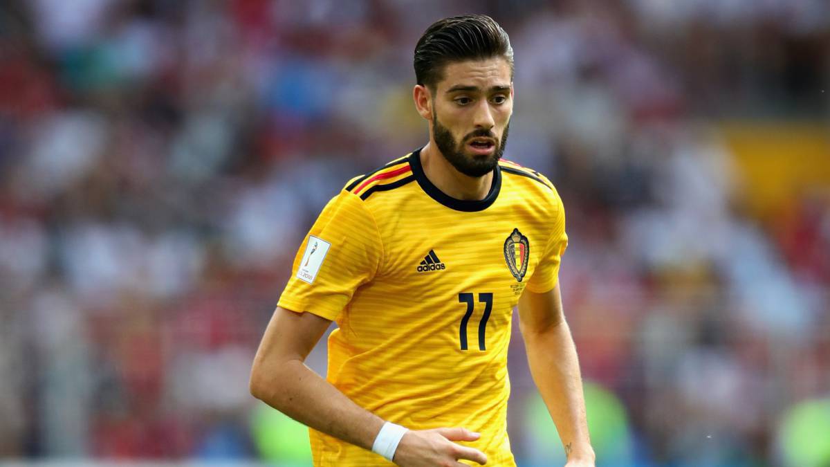 El futbolista belga del Dalian Yifang, Yannick Carrasco, durante un partido con su selección.