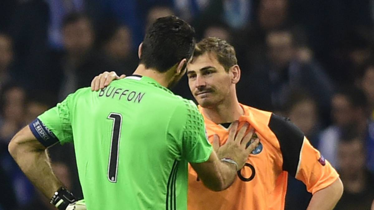 Su agente: "A Buffon le gusta la idea de jugar en el Oporto"