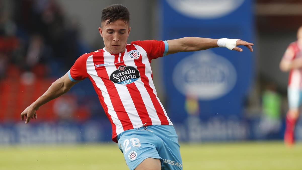Dani Escriche jugador del Huesca cedido en el Lugo