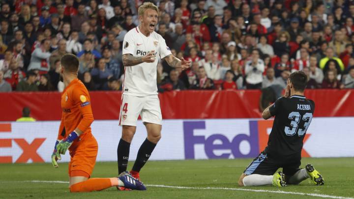 El Fenerbahçe, una puerta abierta para Simon Kjaer