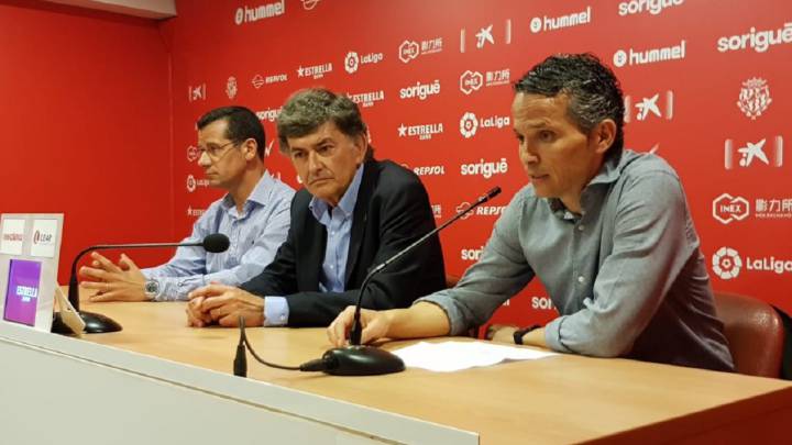Xavi Bartolo, en su conferencia de presentación como nuevo entrenador del Nástic.