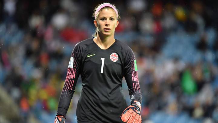Labbé durante un partido del Mundial de Francia.