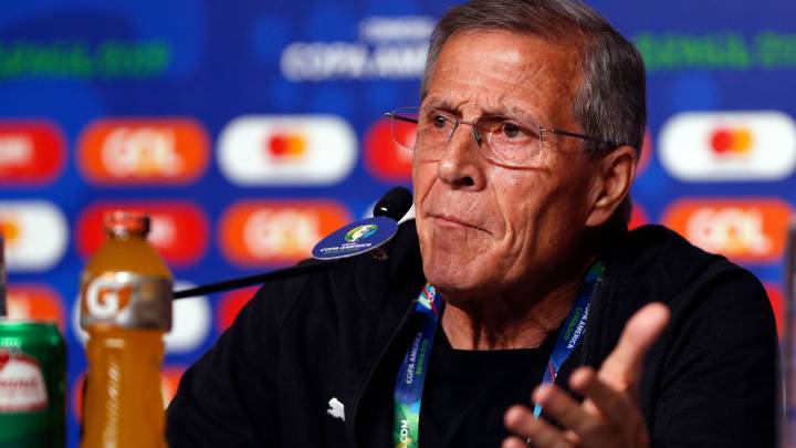 El seleccionador restó importancia al tropiezo de Uruguay. Aseguró que resta mucho torneo y que no se puede hacer nada si la pelota no quiere entrar.