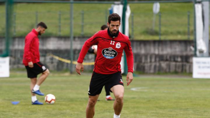 Pablo Marí volvió a entrenarse tras su lesión.
