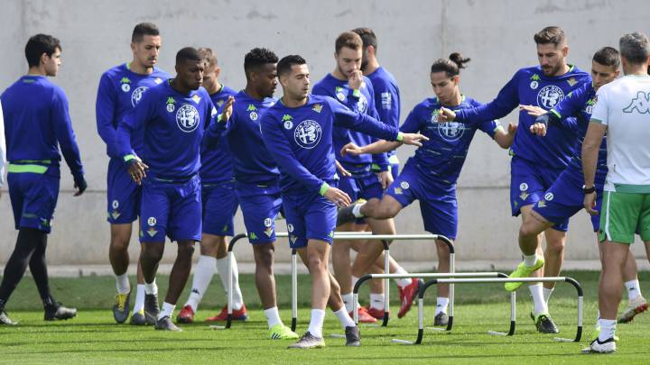 La plantilla bética tiene ahora mismo 27 integrantes