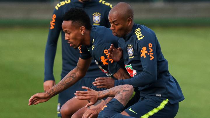 Fernandinho entra con la Selección de Brasil en la Copa América