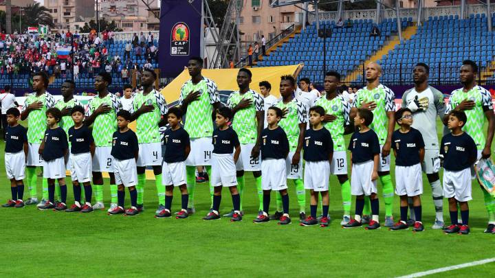El presidente de Nigeria desbloquea la situación de la selección en la Copa África