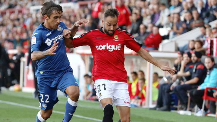 Ferrán Giner durante el Nástic-Getafe de la temporada 2016/2017.