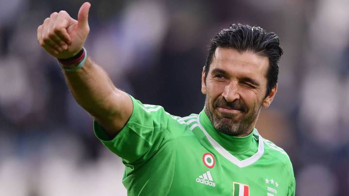 El guardameta italiano, Gianluigi Buffon, durante un partido.
