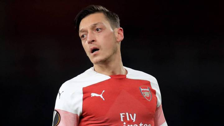 El centrocampista alemán del Arsenal, Mesut Özil, durante un partido.