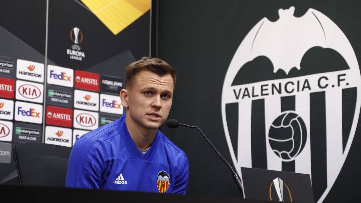 20/02/19 RUEDA DE PRENSA DE CHERYSHEV JUGADOR DEL VALENCIA