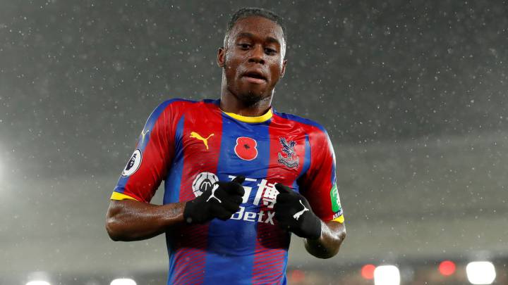 Wan Bissaka durante un Crystal Palace - Tottenham Hotspur de la Premier League.