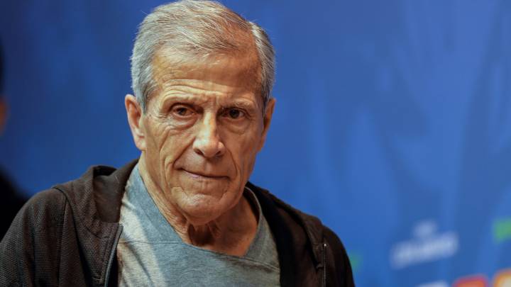 COPAME1524. RÍO DE JANEIRO (BRASIL), 23/06/2019.- El entrenador de la selección uruguaya de fútbol, Oscar Tabarez, participa de una rueda de prensa este domingo en el estadio Maracaná, en Río de Janeiro (Brasil). EFE/ Antonio Lacerda