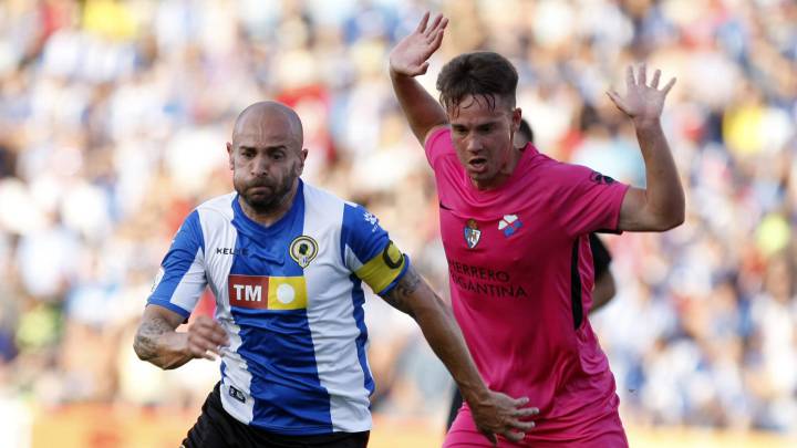 La Ponferradina y el Hércules deciden hoy la tercera plaza de ascenso a Segunda División.