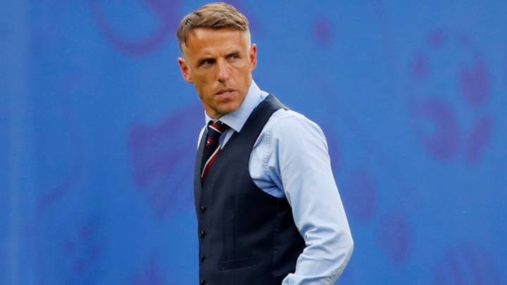 Phil Neville, entrenador de Inglaterra, durante un partido del Mundial de Francia.