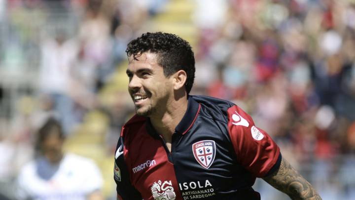 El Leganés pregunta por Diego Farias, delantero del Cagliari