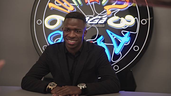 Real Madrid: Vinicius: "In training, Zidane stays behind to help me improve my finishing"