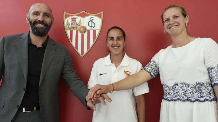 Virgy García firma por el Sevilla.