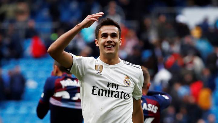 El lateral del Real Madrid Sergio Reguilón debería llegar al Sevilla en las próximas horas, así lo confirmó Monchi, que habló de Dani Alves también.