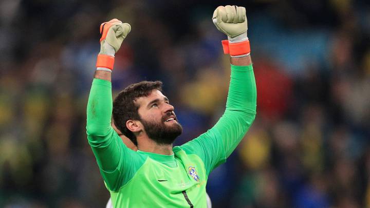 Alisson y el récord que puede alcanzar con el título de Copa