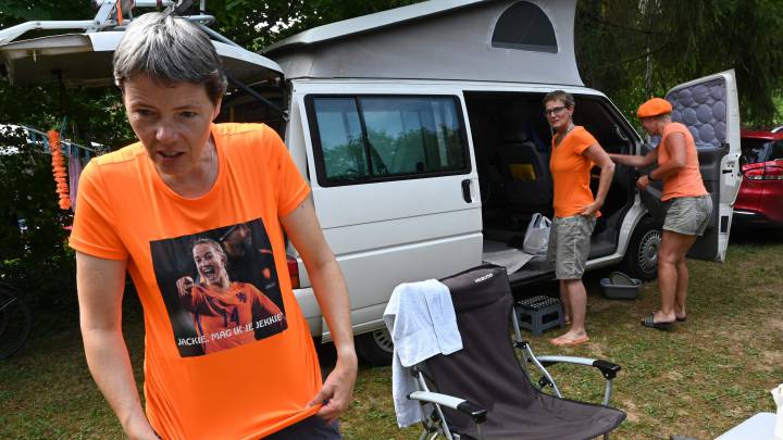 El desfile de Holanda en cada partido ya es una tradición, pero las estadounidenses ganarán en presencia en las gradas.