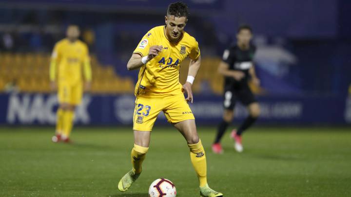 Borja Galán jugará en el Deportivo tras su paso por el Alcorcón.