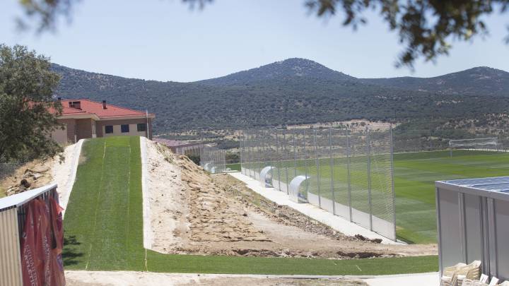 Una empresa jerezana ha ‘endurecido’ la rampa que el ‘Profe’ levantó en 2017 para la prepación física. Esta es más dura.