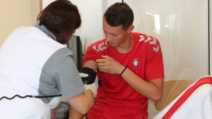 Javi Martínez, Endika Irigoien, Jon Moncayola, Jorge Herrando e Iván Martínez "Barbero" pasaron el reconocimiento médico con Osasuna.