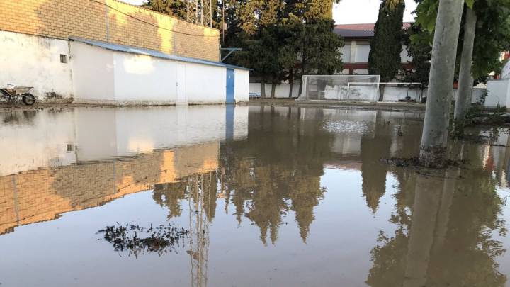 El mundo del fútbol se vuelca con la Peña Sport por las inundaciones de Tafalla.