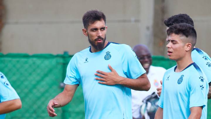 La llegada de Borja Iglesias al Betis, a punto